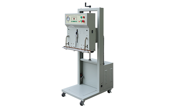 立式包裝機(jī)的具有哪些特點與功能